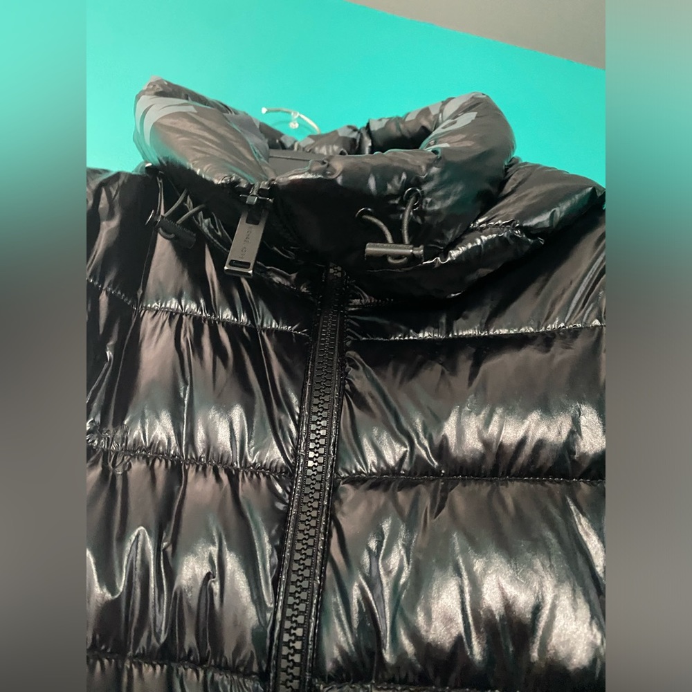 SOLD Metallic Ciré Hooded Puffer Jacket - Picture 3 of 7